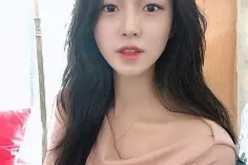 中年演员塌房天花板带亲闺女当出轨遮羞布