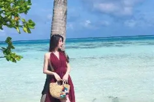 又一个大网红要倒下？1100万粉丝网红“相宜”卖驼奶粉被打假！