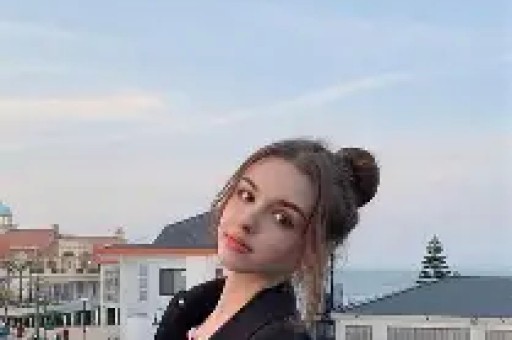 全网热搜批判让李湘彻底崩塌的可不仅仅是租房事情